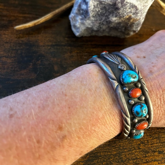 Navajo Jewelry Alice Long Vintage Sterling Silver Cuff - Picture 2 of 4